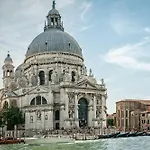 Homestay Venice